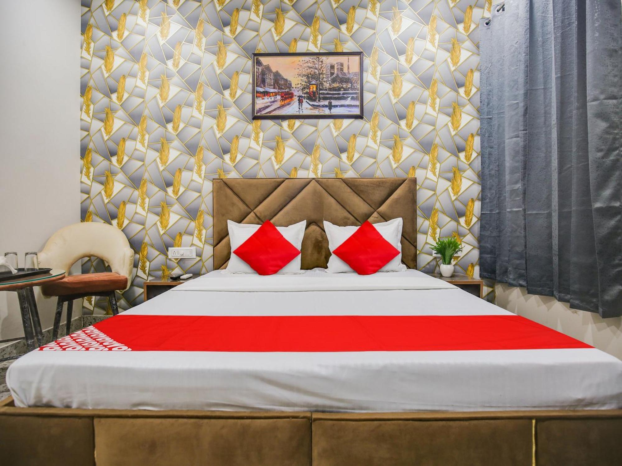 Hotel O Silver Sky Ludhijána Kültér fotó