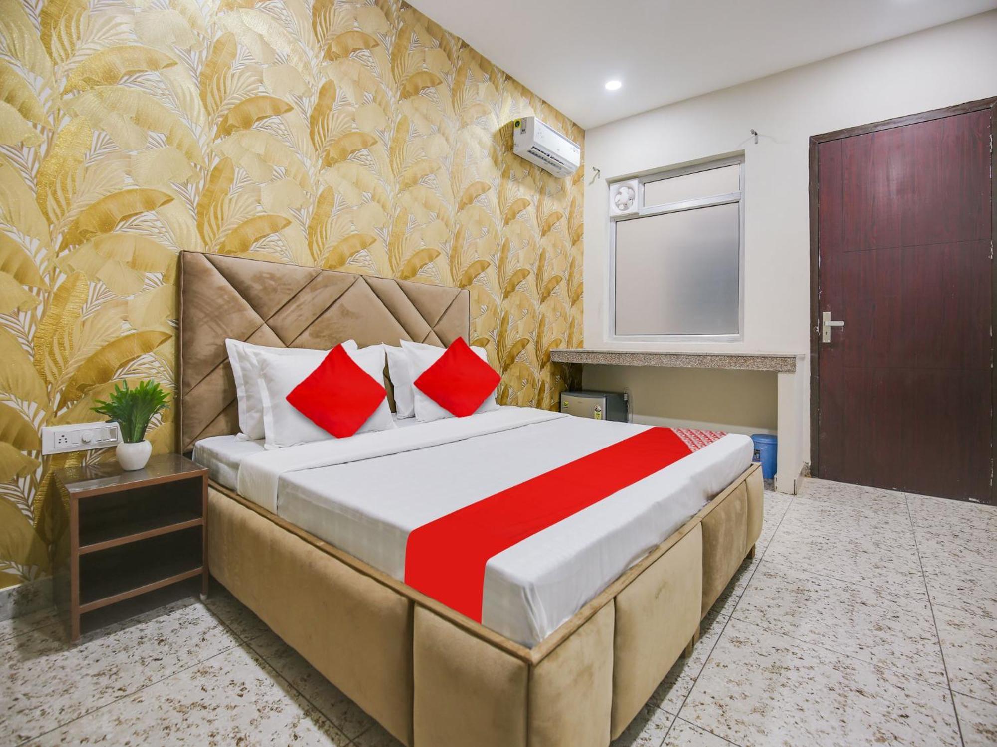 Hotel O Silver Sky Ludhijána Kültér fotó
