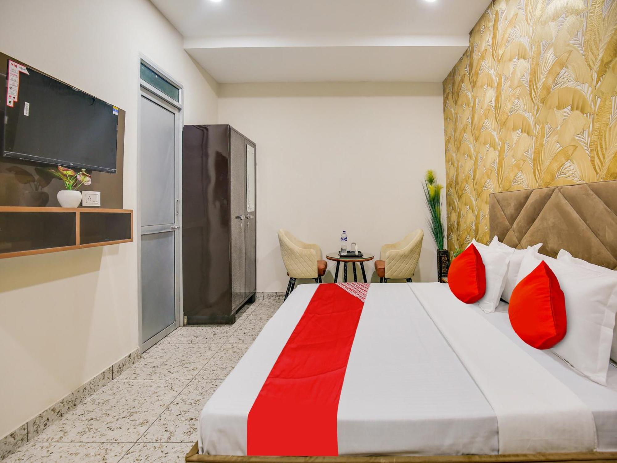 Hotel O Silver Sky Ludhijána Kültér fotó