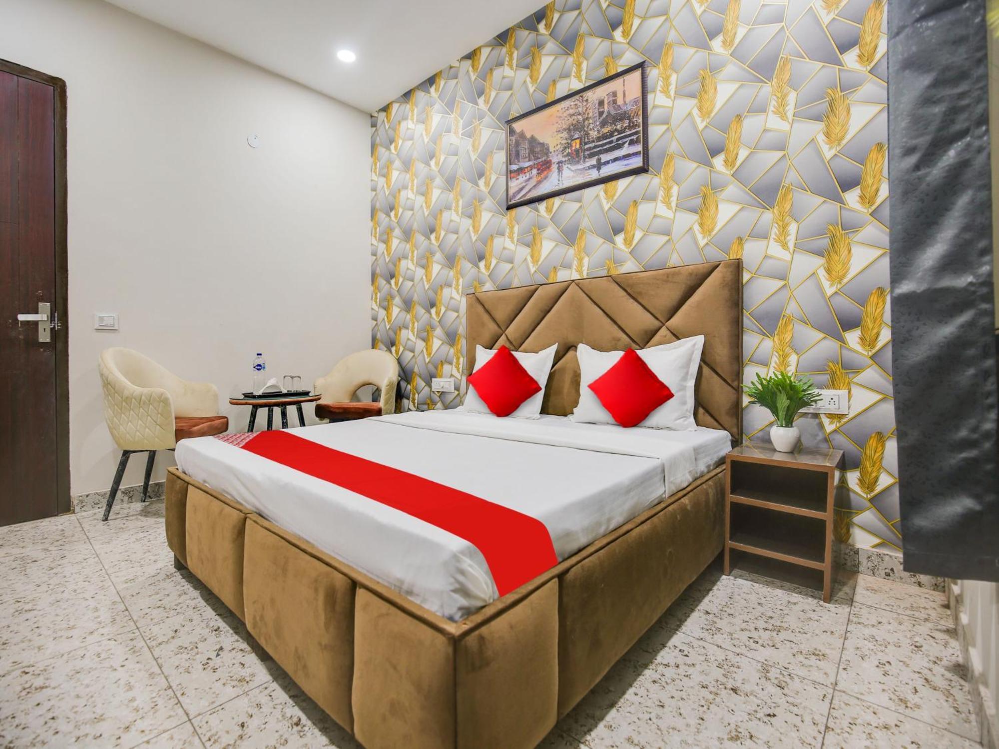 Hotel O Silver Sky Ludhijána Kültér fotó